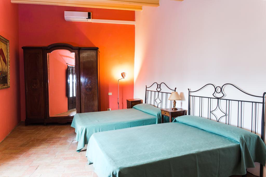 Apartaments Can Gibert Castello  D'Empuries Exterior photo